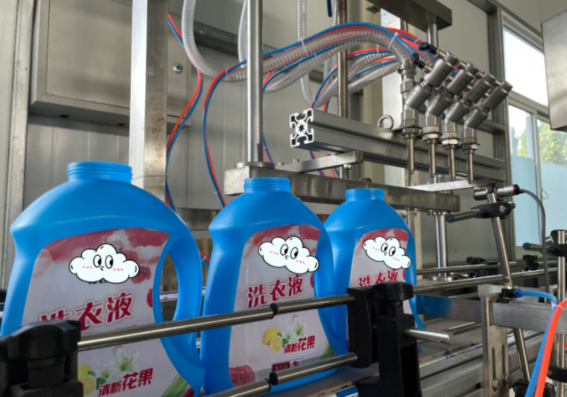 成本2.5元，批發(fā)5.5塊，零售12塊，這個(gè)加工小生意，投資小，利潤(rùn)太大了