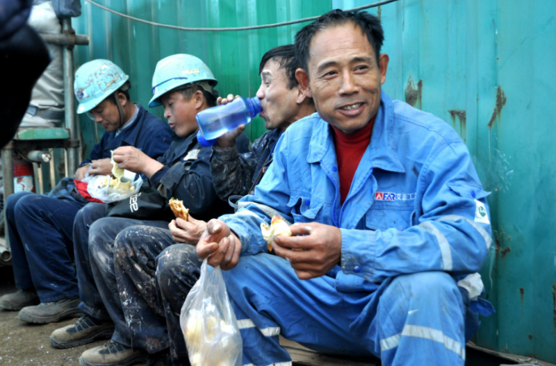 2023年養(yǎng)老金調(diào)整，給滿30年工齡，65歲的老人漲到3000元，你贊成嗎？