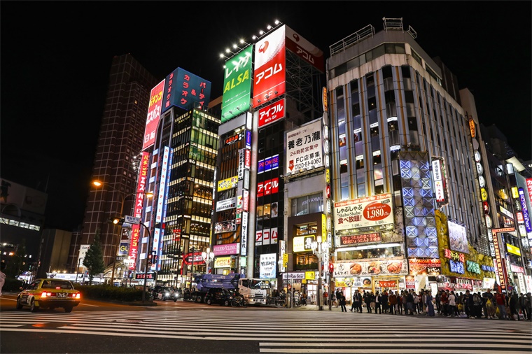 中國游客日本人均消費近30萬日元！日本代購 日賺上萬元算一般，大代購已賺了近百萬