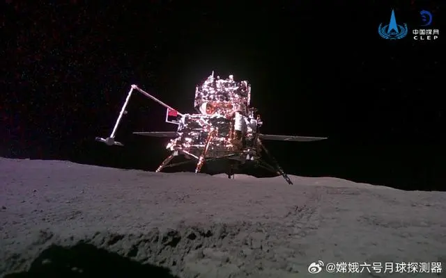 世界首次！嫦娥六號(hào)挖到月球土特產(chǎn)了，人類首次月背采樣，五星紅旗冉冉升起