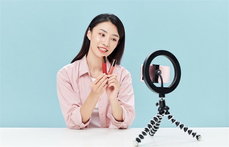 吐槽東方甄選做得亂七八糟！俞敏洪深夜致歉 只是朋友間謙虛表達(dá)，沒有一個(gè)企業(yè)家會對自己的企業(yè)現(xiàn)狀感到滿意