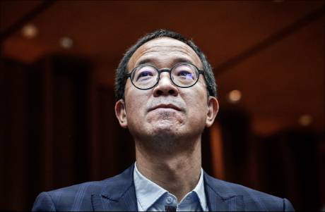 回購50億，俞敏洪的底牌，新東方到底多有錢？
