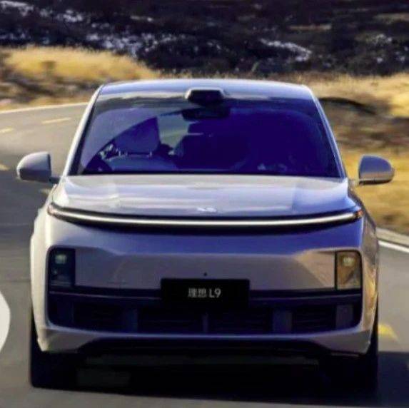 跌出前排、內(nèi)部遇瓶頸，理想汽車被擠到了墻角？