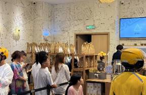 排隊3000杯，這個去茶山非喝不可么