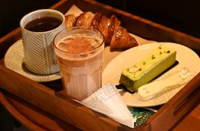 7月，新茶飲開店2597家