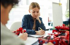 石頭、追覓前后夾擊，科沃斯下一步怎么走？