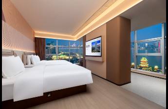 比南昌夏天還火的，是賣爆了的桔子酒店